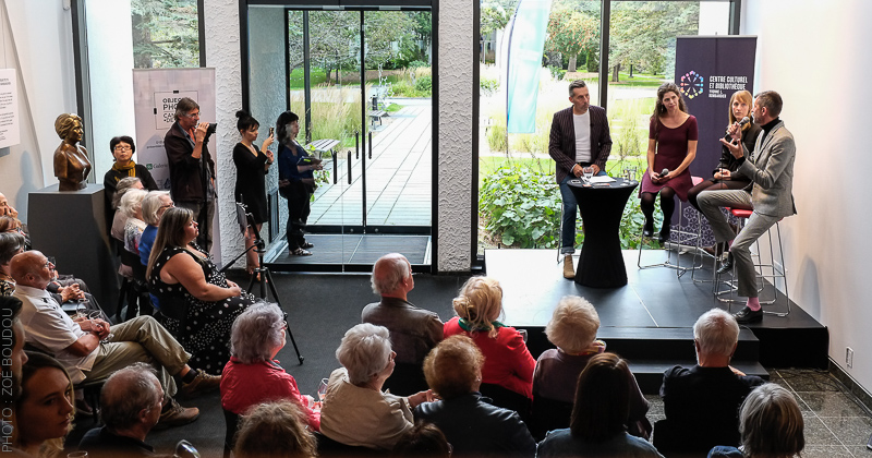 Sylvain Dodier leads a discussion between Catherine Rondeau, Chloé Beaulac and Luc Pallegoix.