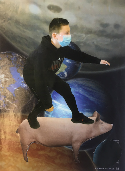 Photo-collage surréaliste avec un garçon qui fait du skate sur un cochon dans l'espace